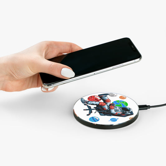 Astronaut Themed Fast Wireless Charger - Perfect for Gamers and Space Enthusiasts